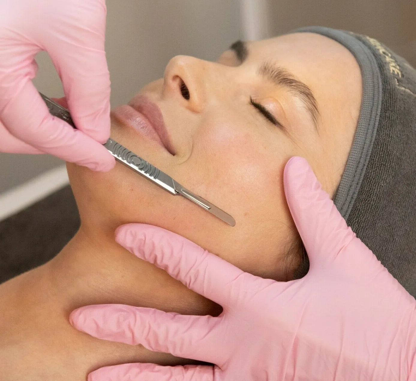 Dermaplaning + Mascarilla Nutritiva